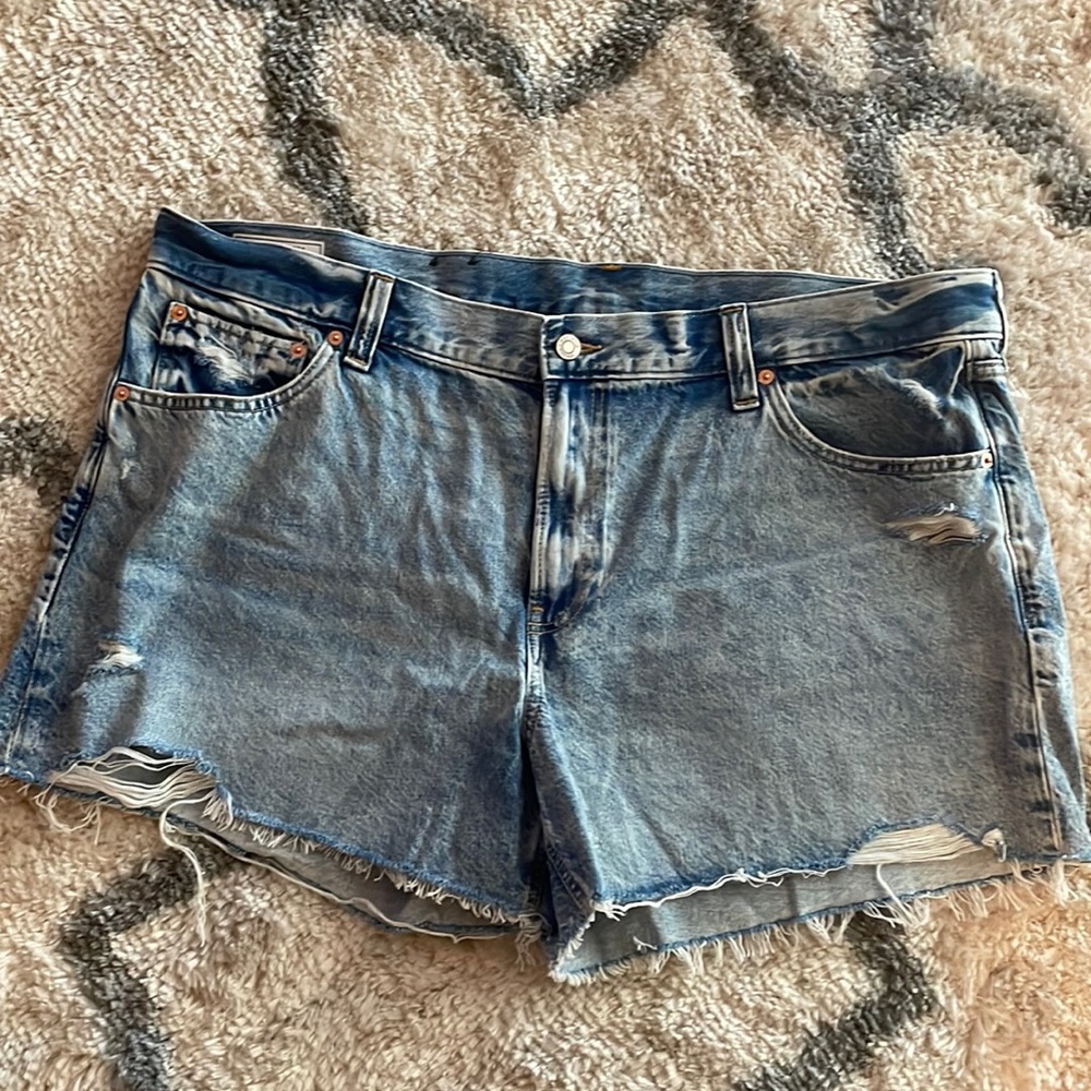 Nwot gap shorts size 20